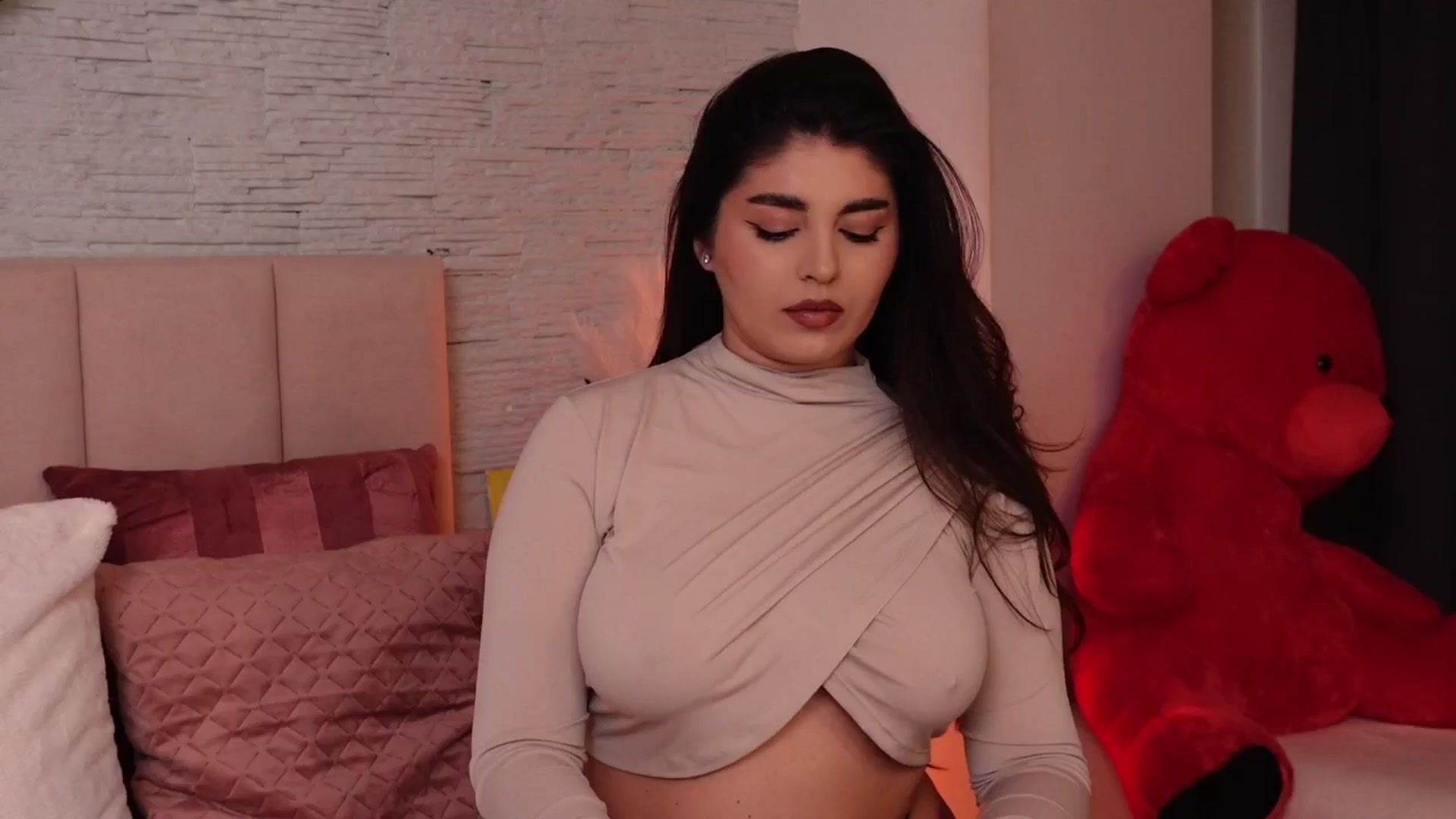 Gallery image thumbnail from RachelS's myfreecams stream on, 02/05/2025, 11:20 image 13 of 20