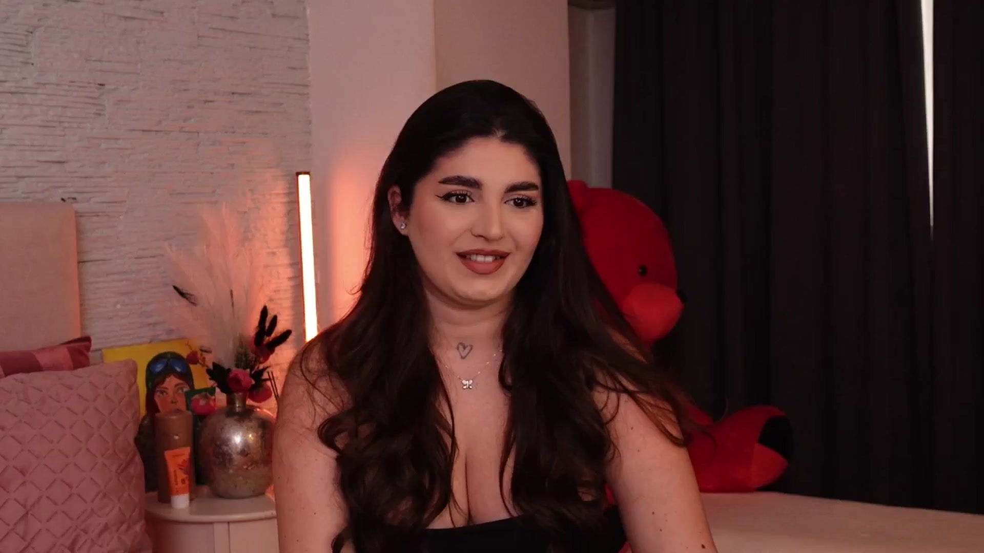 Gallery image thumbnail from RachelS's myfreecams stream on, 02/06/2025, 07:54 image 20 of 20