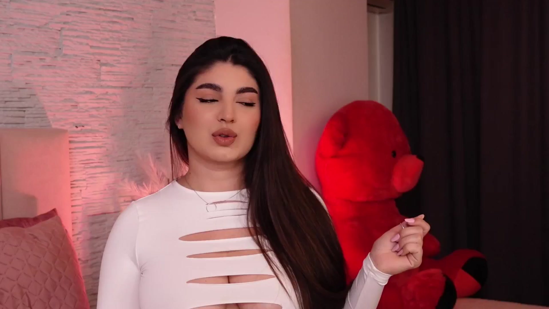 Gallery image thumbnail from RachelS's myfreecams stream on, 02/22/2025, 07:33 image 18 of 20