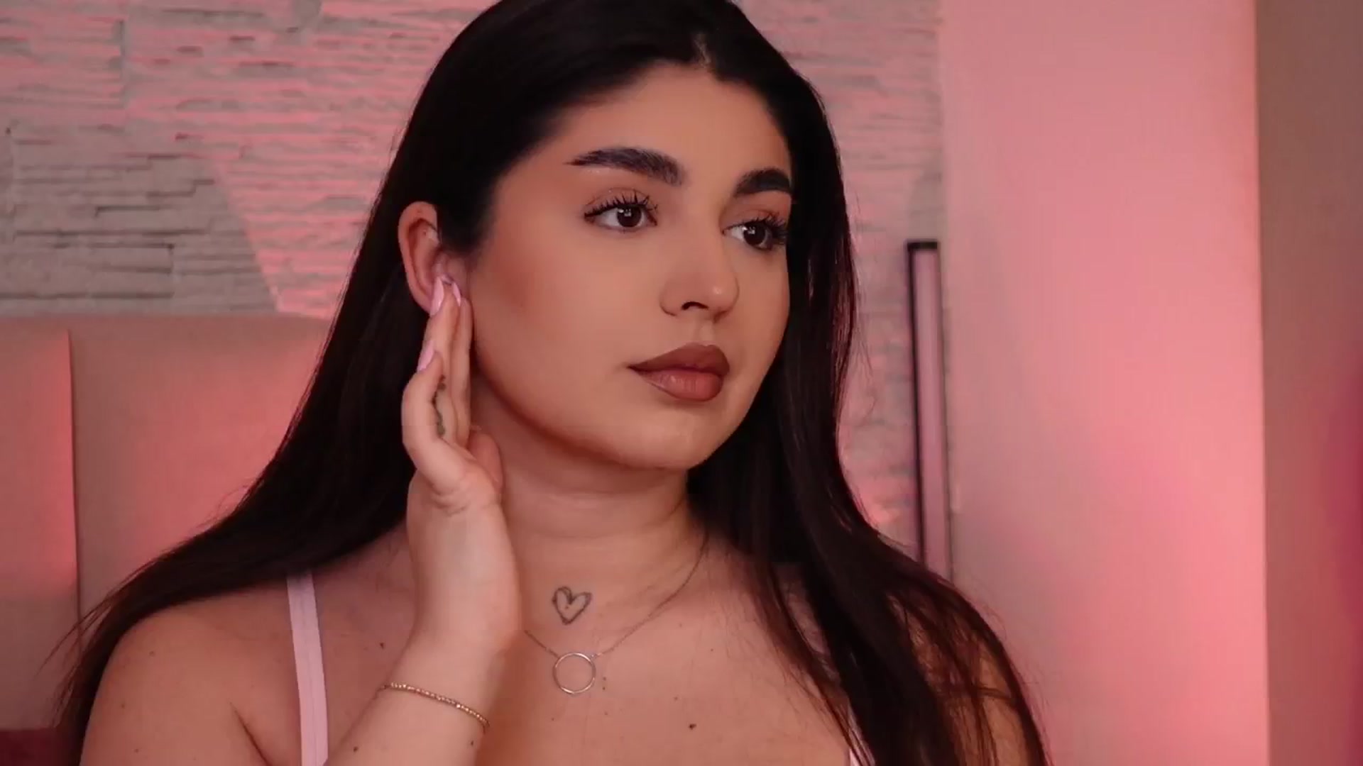 Gallery image thumbnail from RachelS's myfreecams stream on, 02/23/2025, 08:47 image 1 of 20
