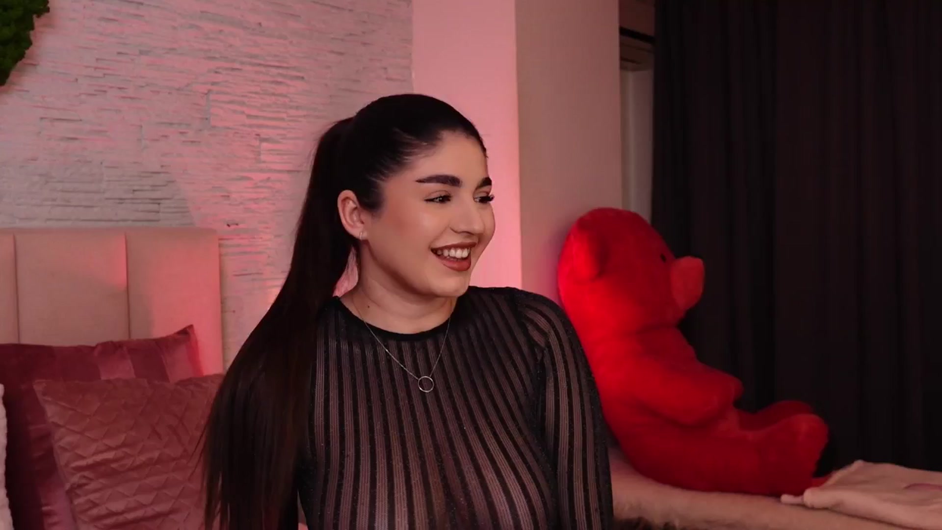 Gallery image thumbnail from RachelS's myfreecams stream on, 02/25/2025, 06:37 image 15 of 20
