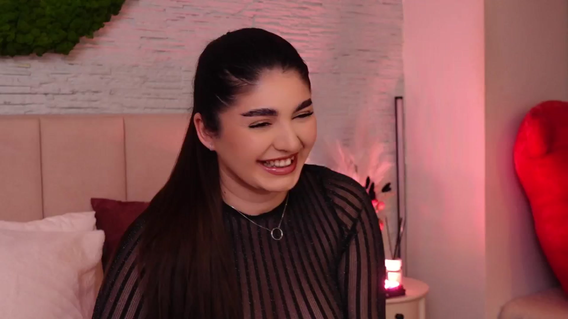 Gallery image thumbnail from RachelS's myfreecams stream on, 02/25/2025, 11:52 image 13 of 20