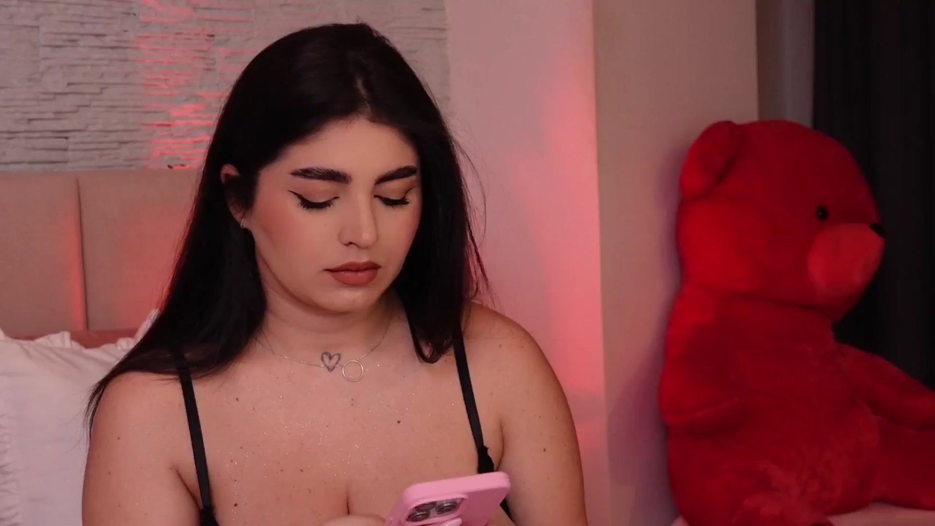 Gallery image thumbnail from RachelS's myfreecams stream on, 02/28/2025, 06:41 image 1 of 20