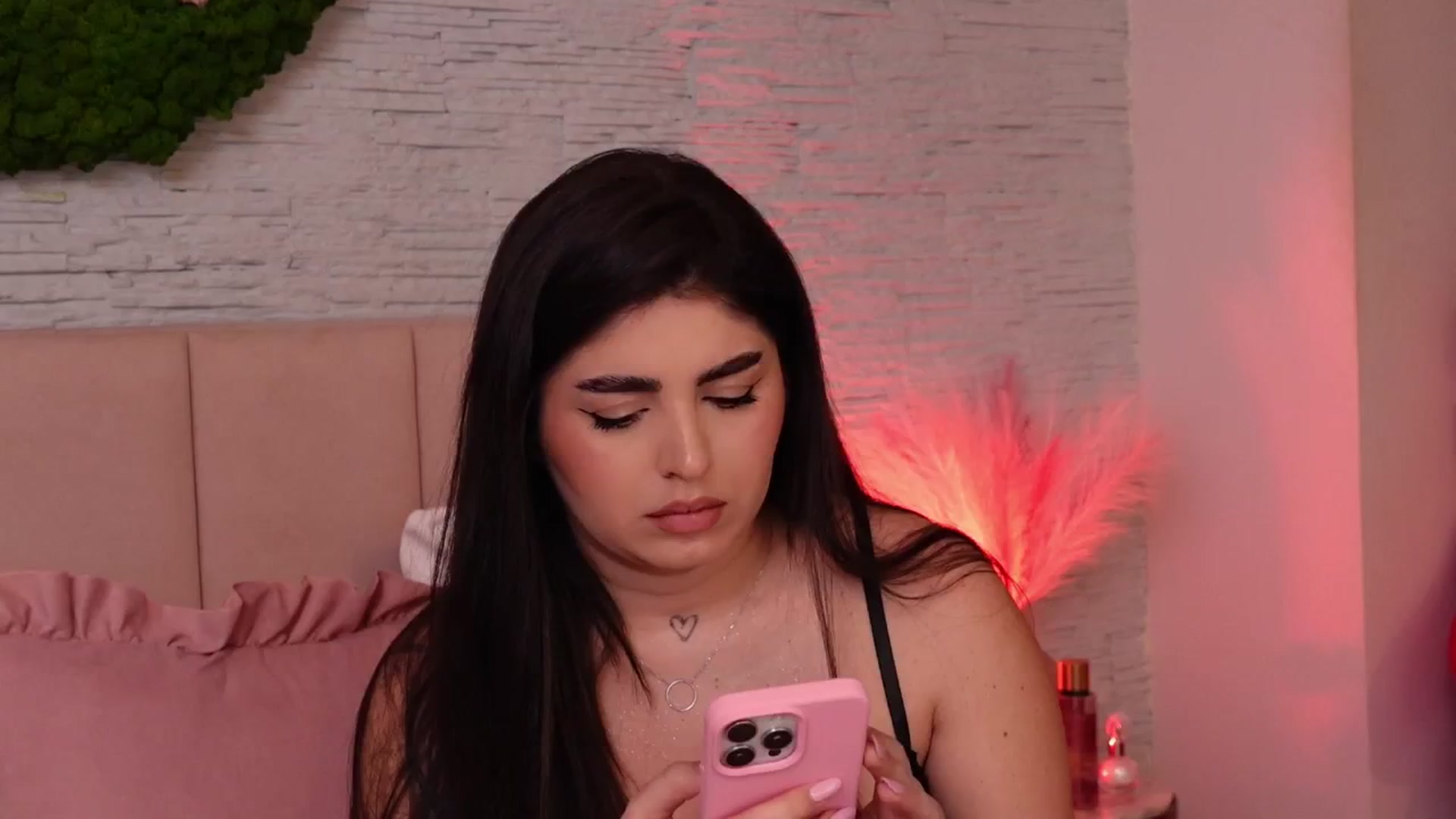 Gallery image thumbnail from RachelS's myfreecams stream on, 02/28/2025, 07:55 image 3 of 20