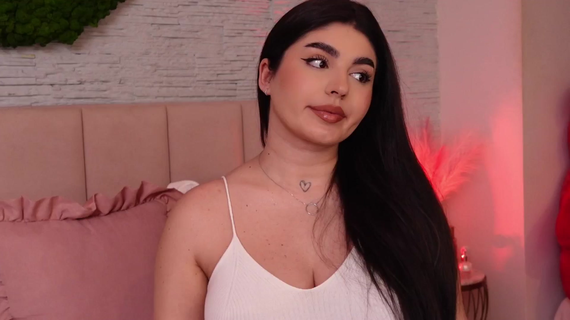 Gallery image thumbnail from RachelS's myfreecams stream on, 02/28/2025, 09:26 image 6 of 20