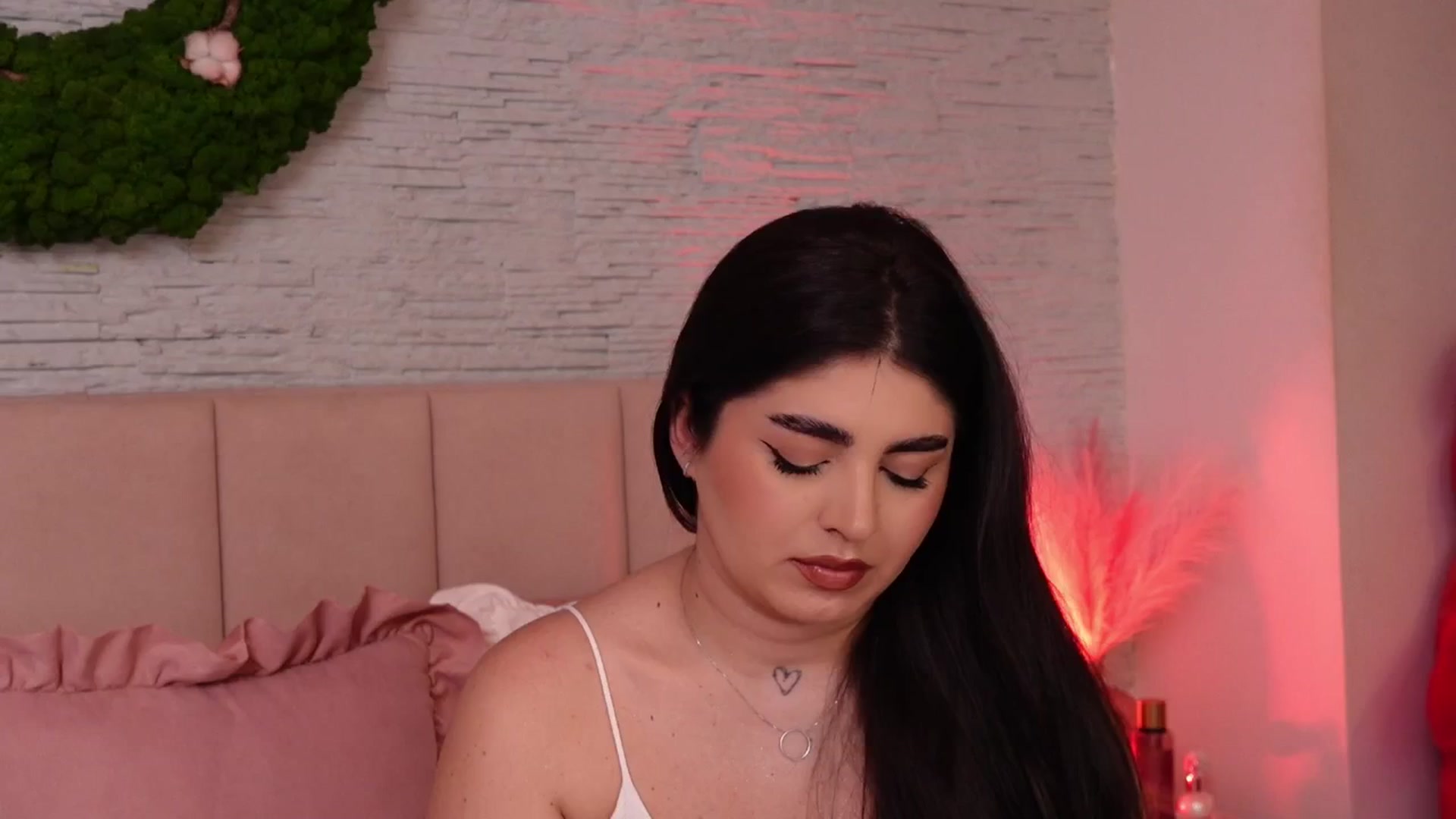 Gallery image thumbnail from RachelS's myfreecams stream on, 02/28/2025, 09:26 image 5 of 20