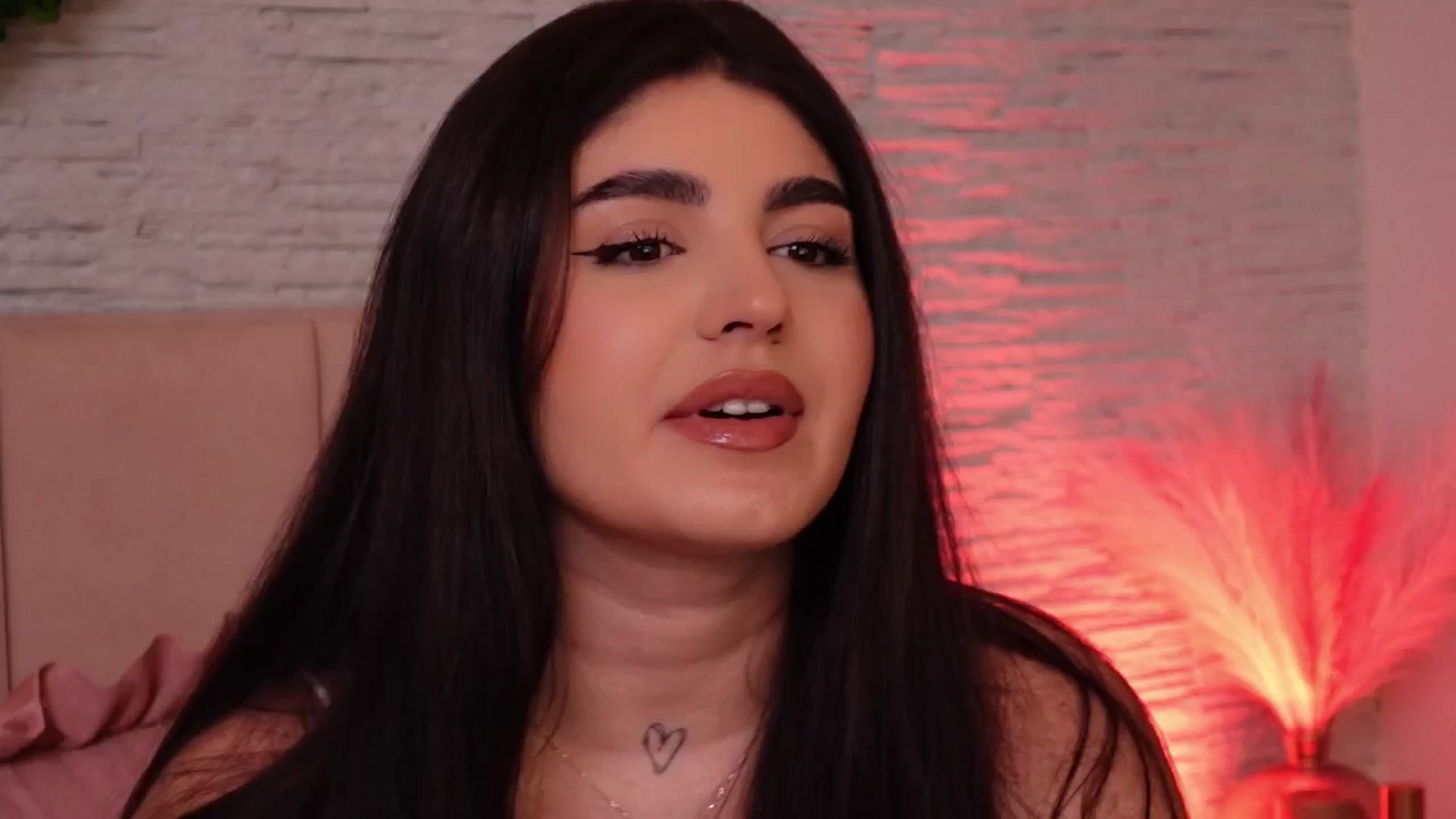 Gallery image thumbnail from RachelS's myfreecams stream on, 02/28/2025, 09:26 image 16 of 20