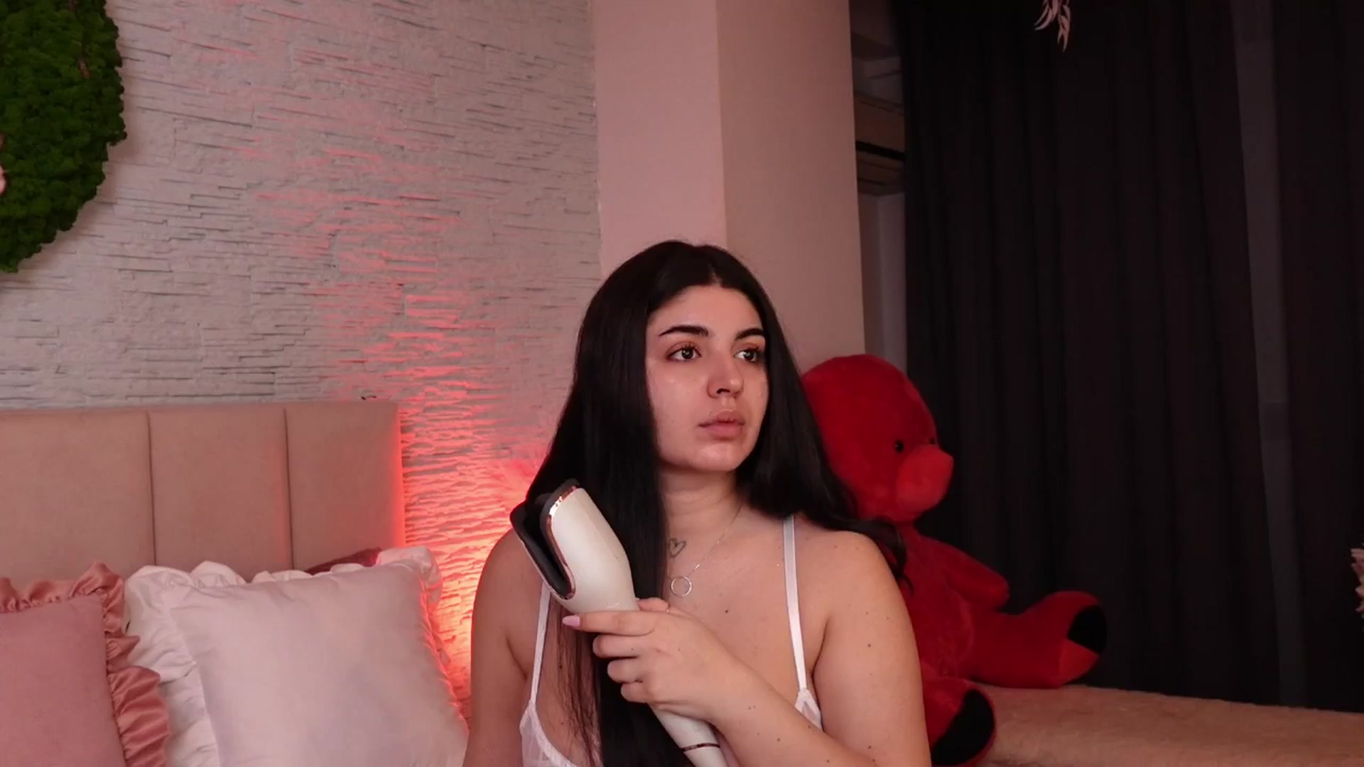 Gallery image thumbnail from RachelS's myfreecams stream on, 03/01/2025, 05:41 image 4 of 20