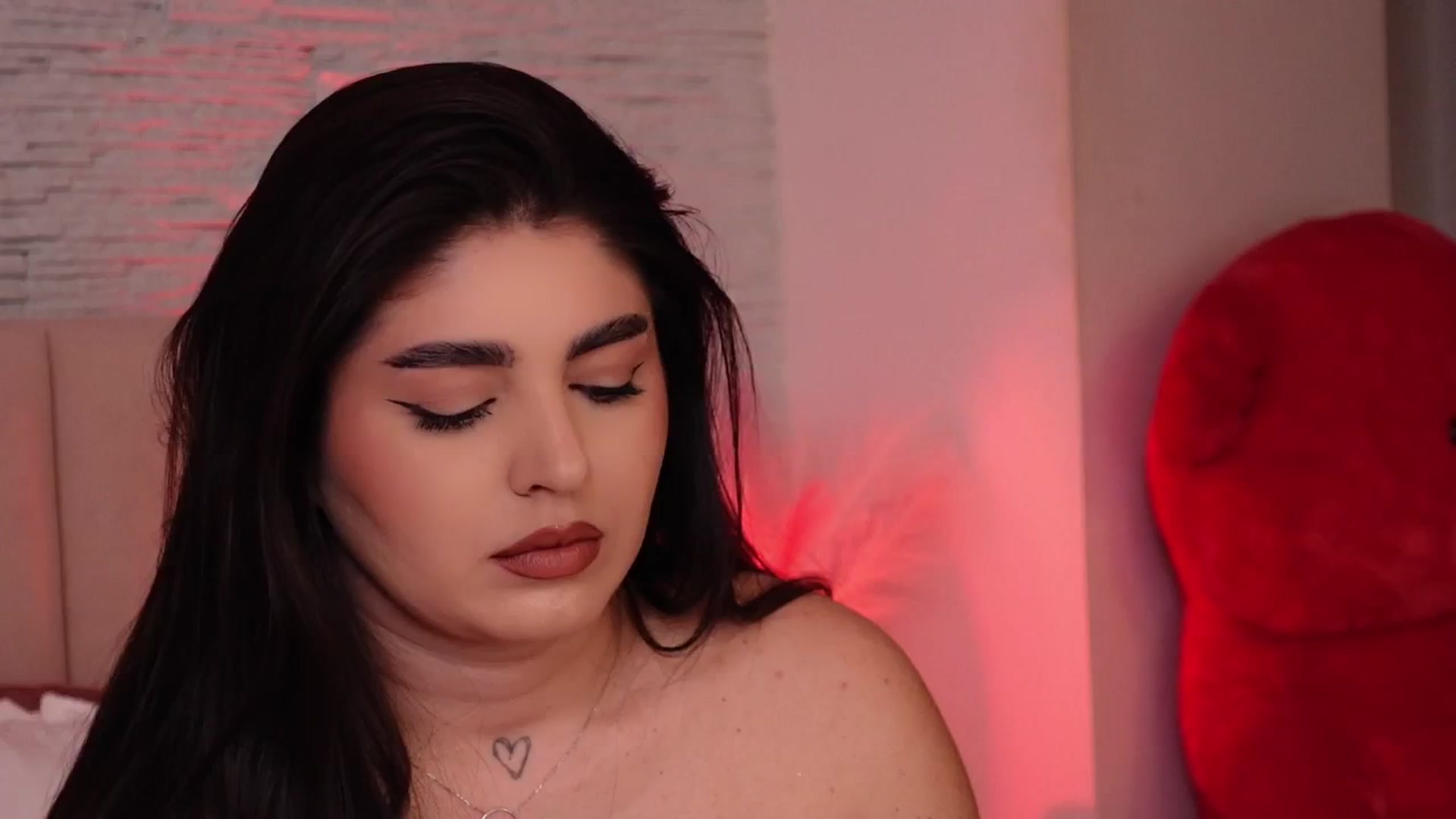 Gallery image thumbnail from RachelS's myfreecams stream on, 03/01/2025, 11:44 image 1 of 20