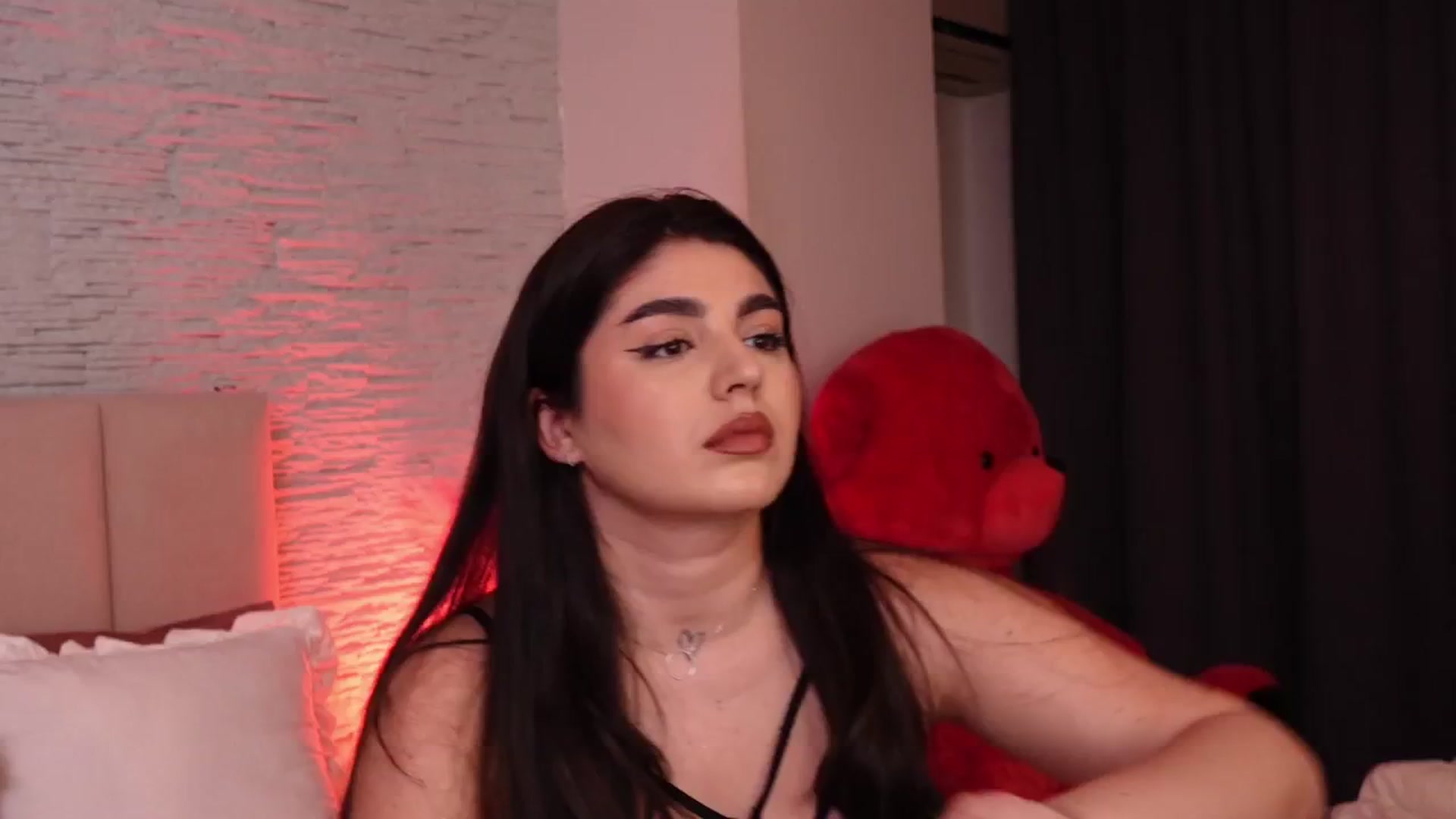 Gallery image thumbnail from RachelS's myfreecams stream on, 03/01/2025, 11:44 image 9 of 20