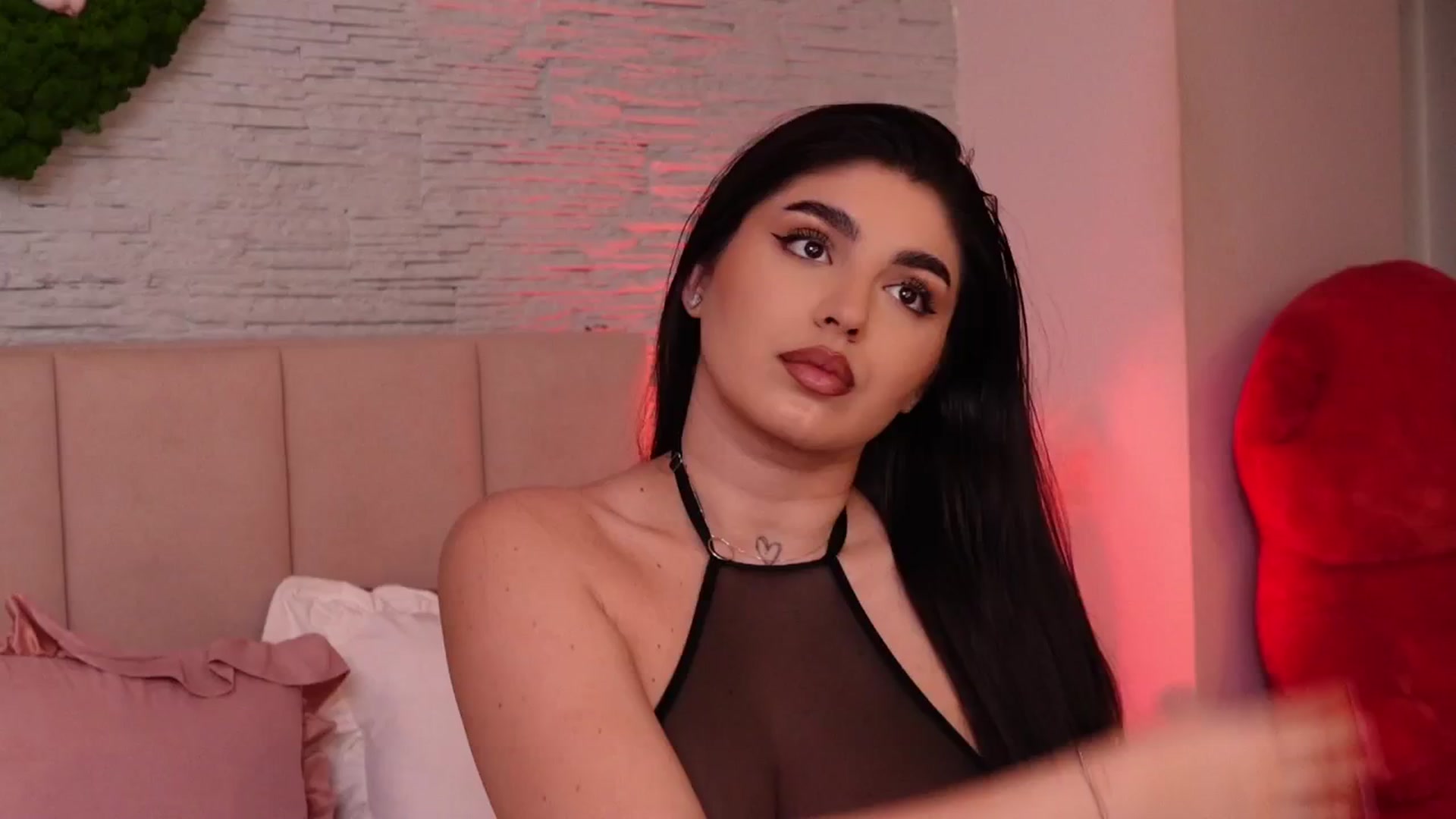 Gallery image thumbnail from RachelS's myfreecams stream on, 03/02/2025, 10:52 image 17 of 20