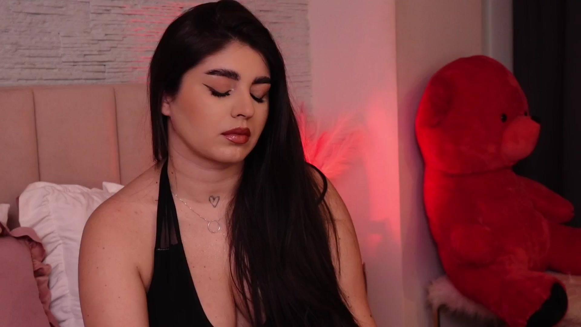 Gallery image thumbnail from RachelS's myfreecams stream on, 03/03/2025, 10:59 image 11 of 20