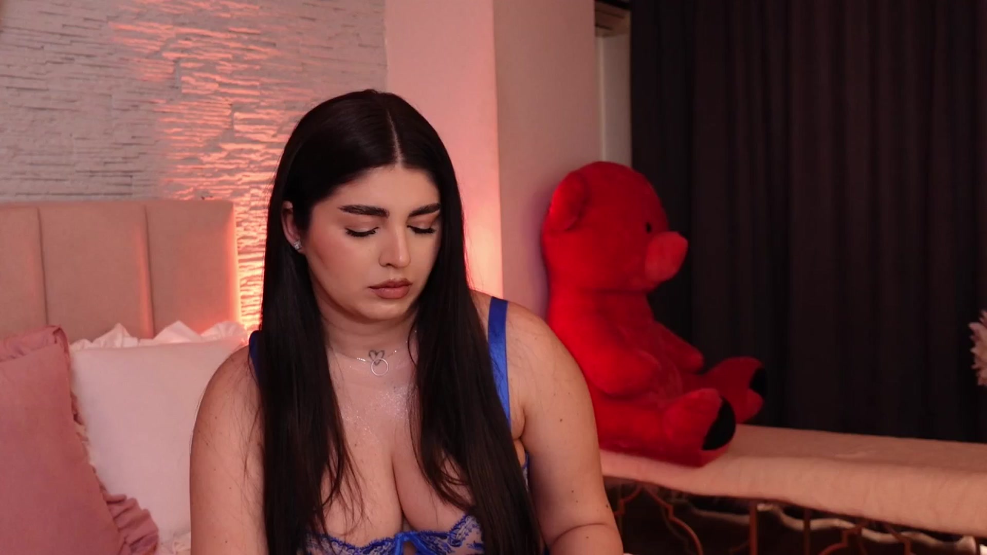 Gallery image thumbnail from RachelS's myfreecams stream on, 03/05/2025, 07:52 image 15 of 20