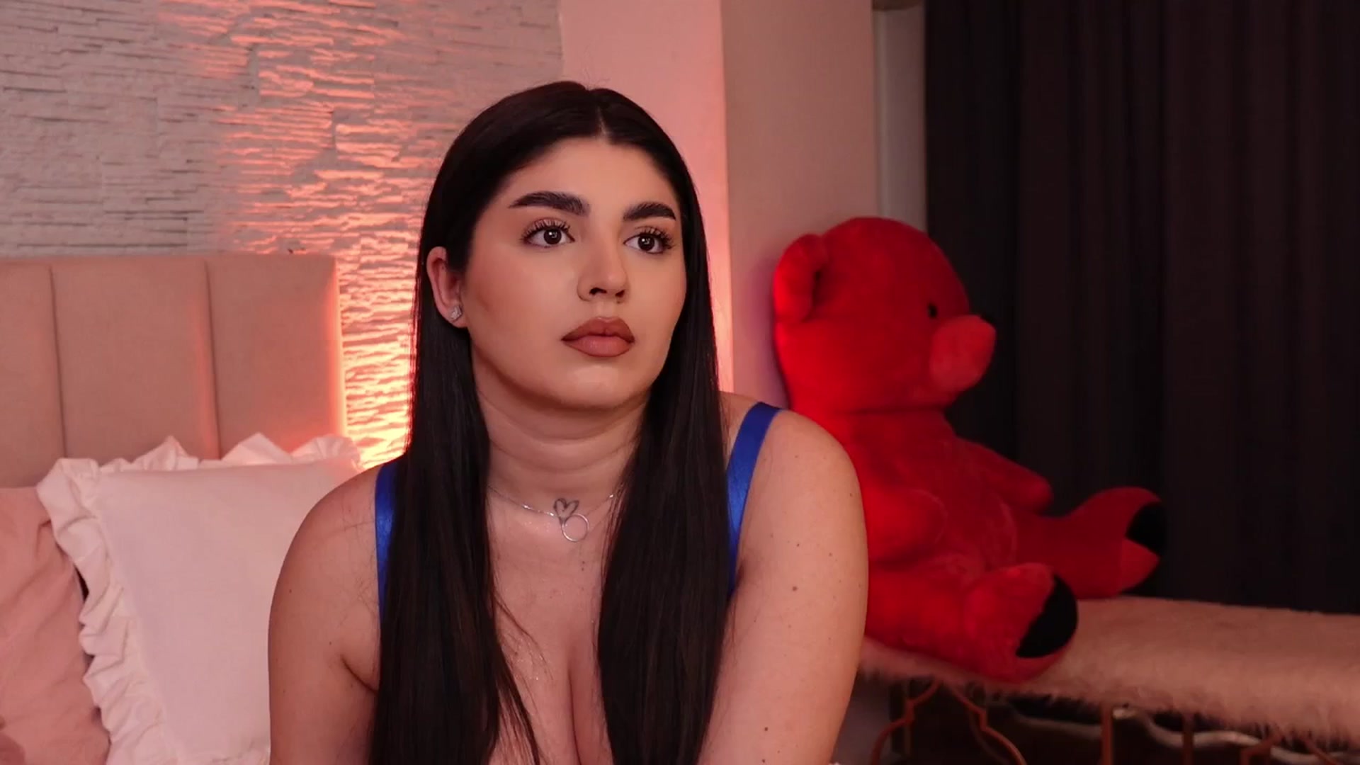 Gallery image thumbnail from RachelS's myfreecams stream on, 03/05/2025, 12:42 image 7 of 20