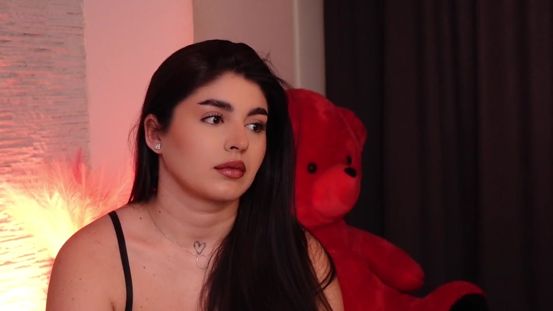 Gallery image thumbnail from RachelS's myfreecams stream on, 03/06/2025, 08:00 image 18 of 20