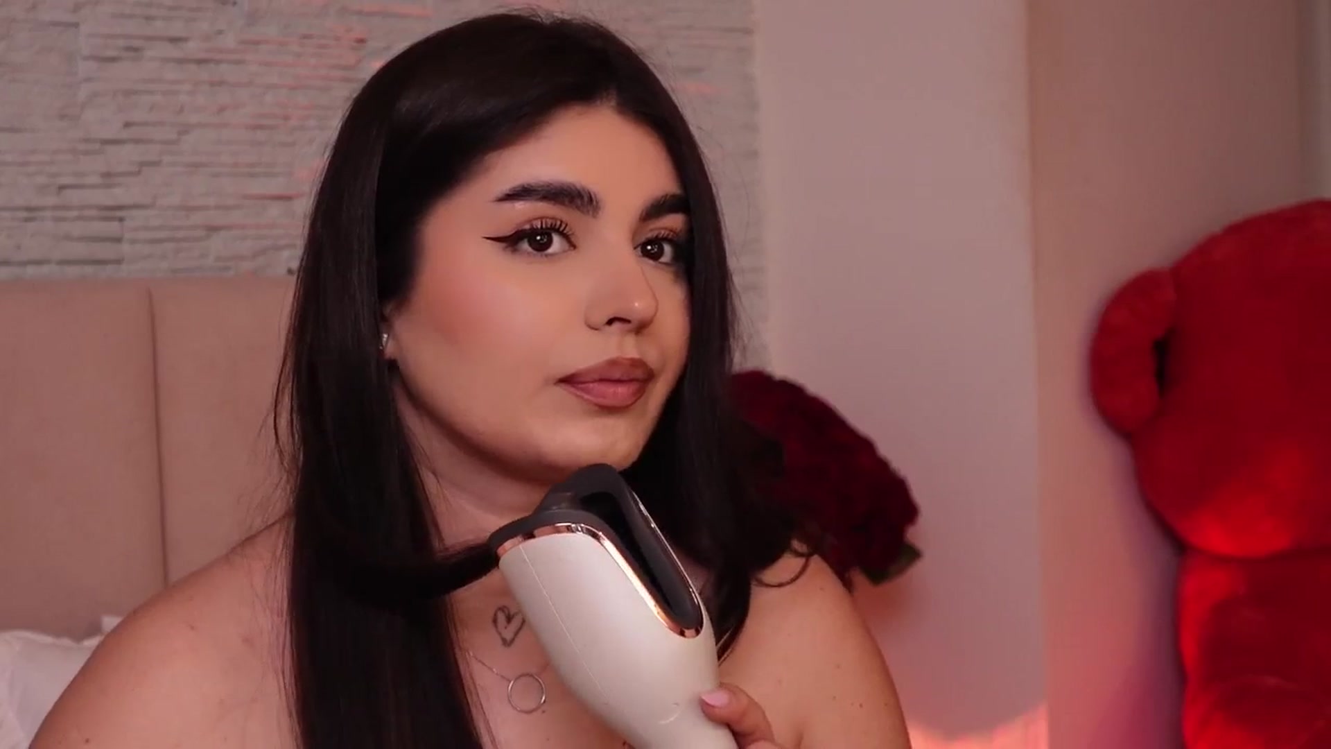 Gallery image thumbnail from RachelS's myfreecams stream on, 03/09/2025, 12:08 image 15 of 20