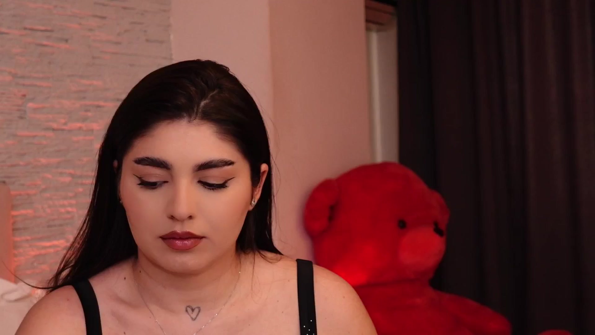 Gallery image thumbnail from RachelS's myfreecams stream on, 03/11/2025, 11:12 image 3 of 20