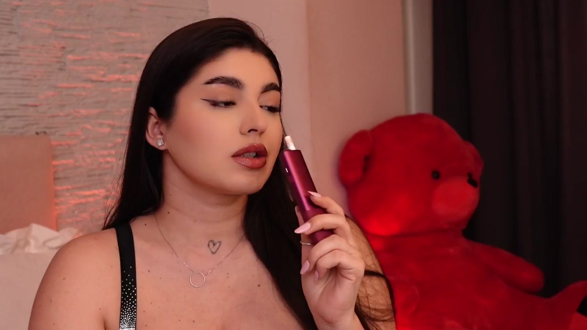 Gallery image thumbnail from RachelS's myfreecams stream on, 03/11/2025, 11:12 image 6 of 20