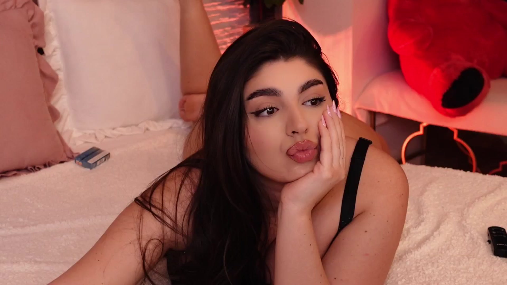 Gallery image thumbnail from RachelS's myfreecams stream on, 03/11/2025, 13:03 image 10 of 20