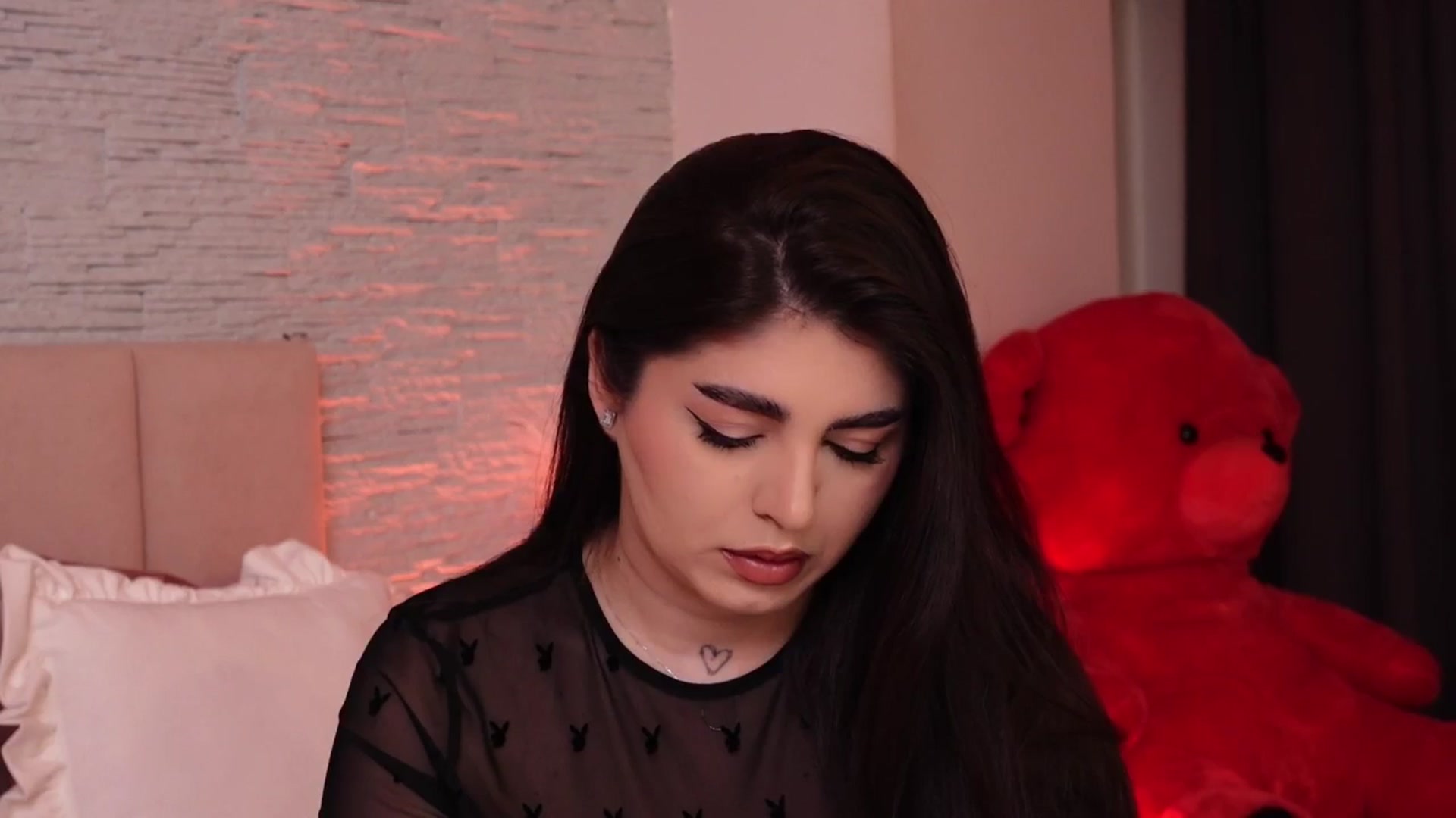 Gallery image thumbnail from RachelS's myfreecams stream on, 03/12/2025, 07:48 image 7 of 20