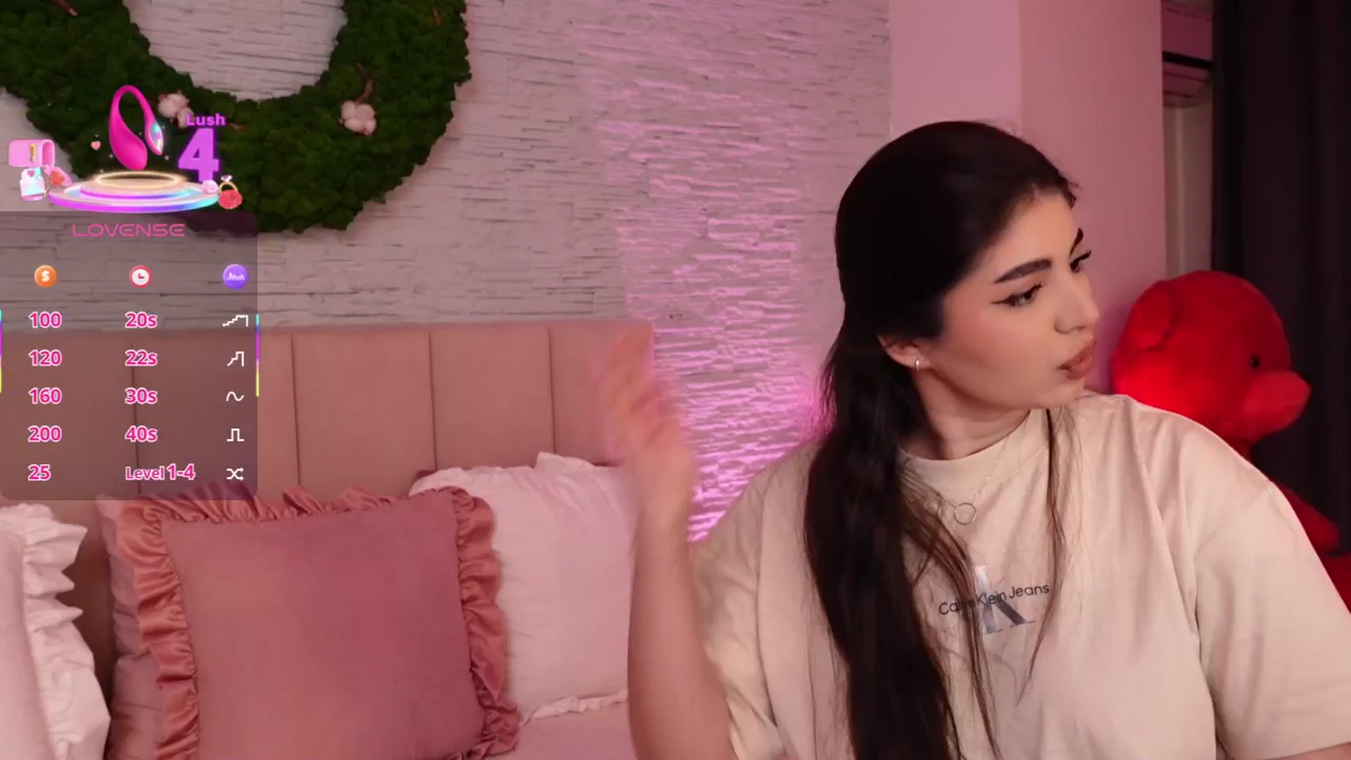 Gallery image thumbnail from RachelS's myfreecams stream on, 03/19/2025, 05:49 image 18 of 20