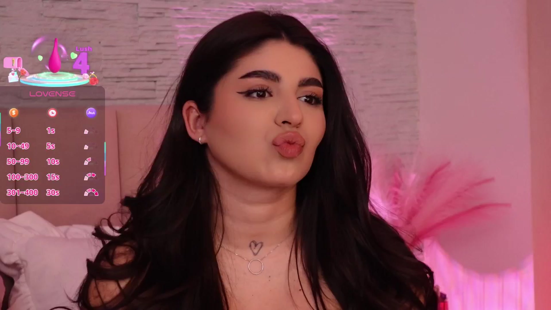 Gallery image thumbnail from RachelS's myfreecams stream on, 03/19/2025, 11:36 image 20 of 20