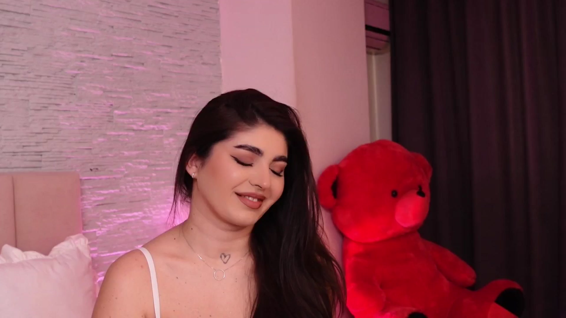 Gallery image thumbnail from RachelS's myfreecams stream on, 03/21/2025, 08:31 image 19 of 20