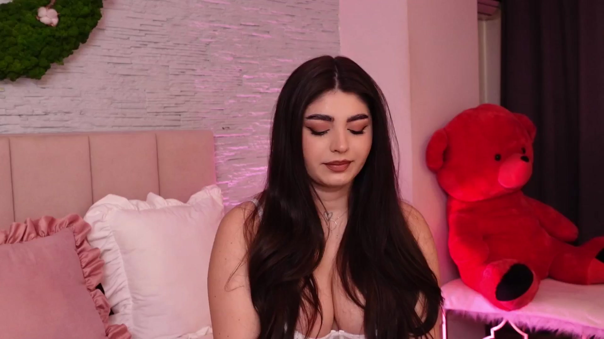 Gallery image thumbnail from RachelS's myfreecams stream on, 03/21/2025, 08:31 image 12 of 20