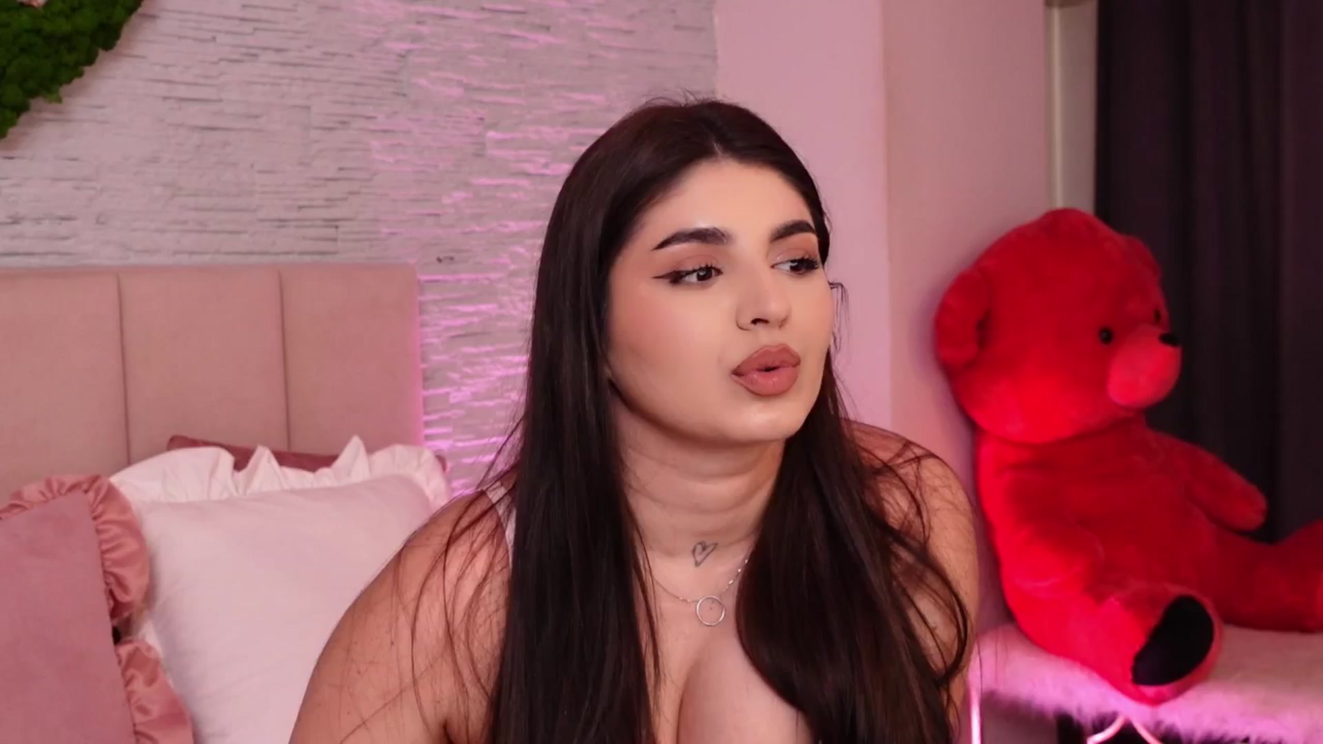 Gallery image thumbnail from RachelS's myfreecams stream on, 03/27/2025, 11:06 image 19 of 20