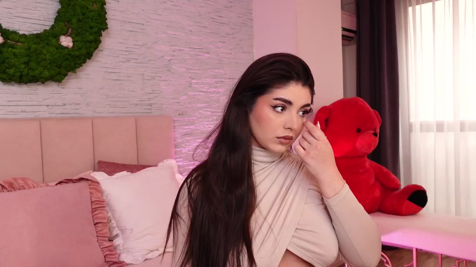 Gallery image thumbnail from RachelS's myfreecams stream on, 03/28/2025, 07:23 image 1 of 20