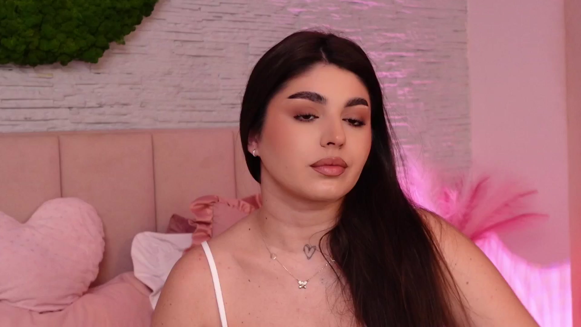 Gallery image thumbnail from RachelS's myfreecams stream on, 03/31/2025, 07:52 image 1 of 20