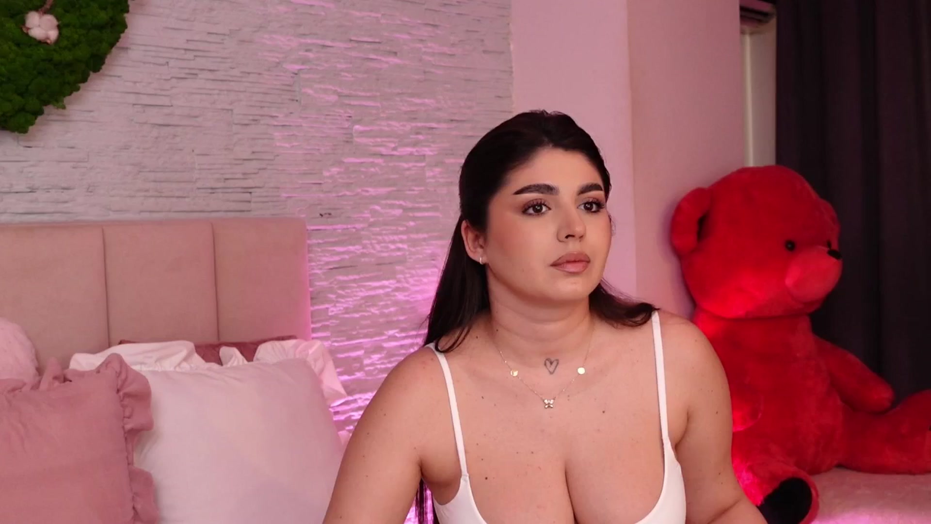 Gallery image thumbnail from RachelS's myfreecams stream on, 03/31/2025, 07:52 image 18 of 20