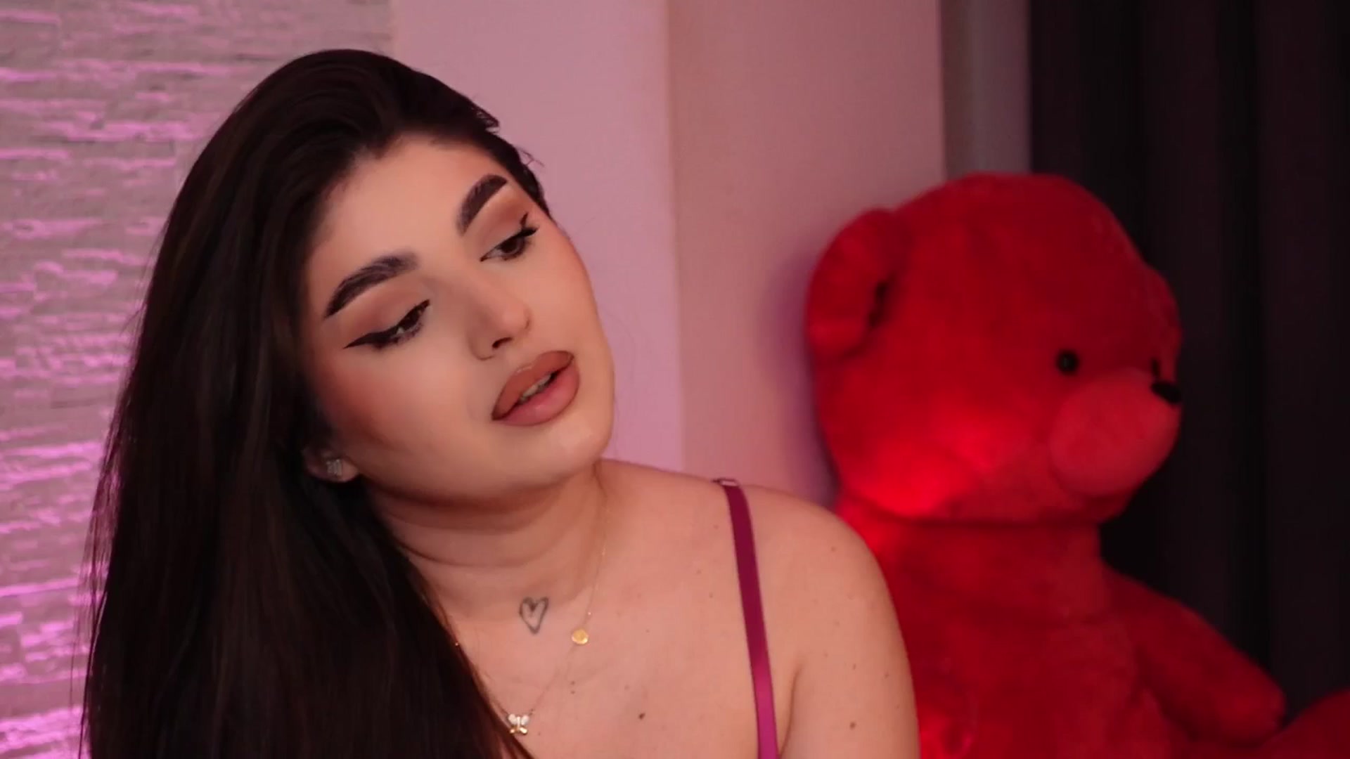 Gallery image thumbnail from RachelS's myfreecams stream on, 04/01/2025, 06:55 image 10 of 20