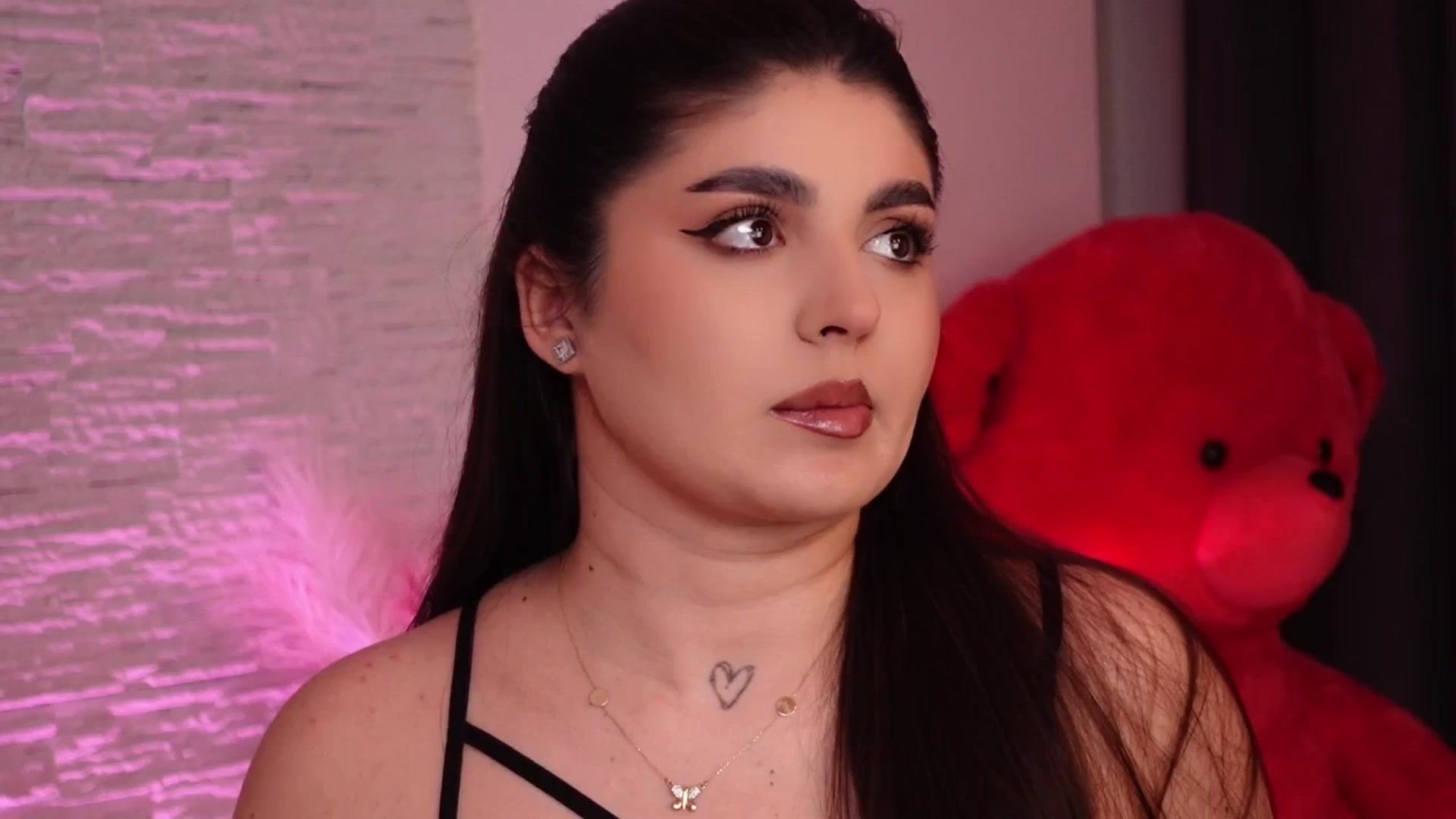 Gallery image thumbnail from RachelS's myfreecams stream on, 04/02/2025, 07:33 image 4 of 20