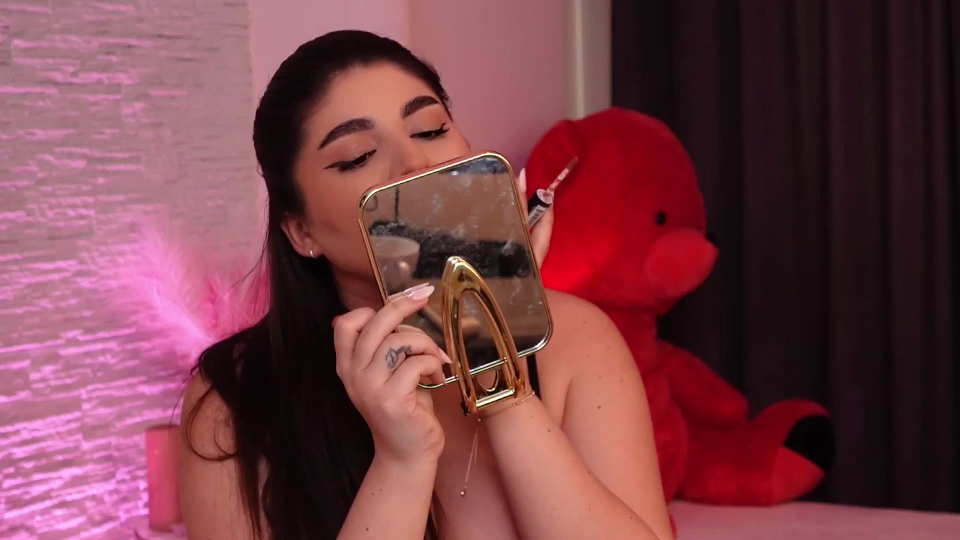 Gallery image thumbnail from RachelS's myfreecams stream on, 04/03/2025, 09:28 image 3 of 20