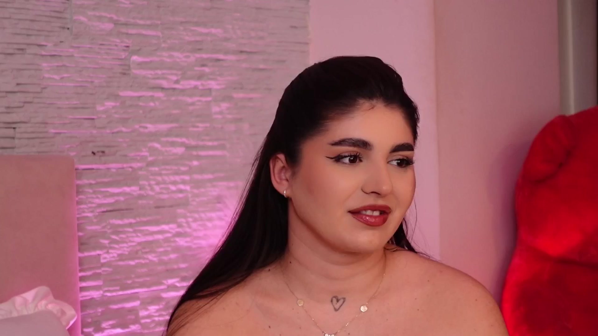 Gallery image thumbnail from RachelS's myfreecams stream on, 04/03/2025, 10:56 image 17 of 20