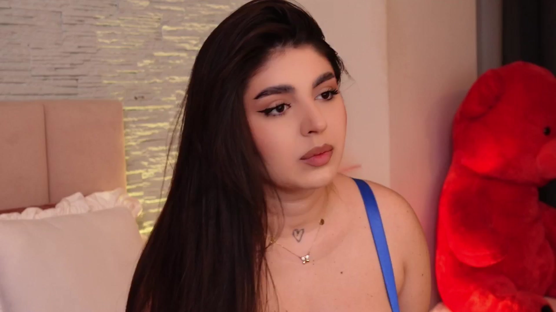 Gallery image thumbnail from RachelS's myfreecams stream on, 04/05/2025, 05:26 image 9 of 20
