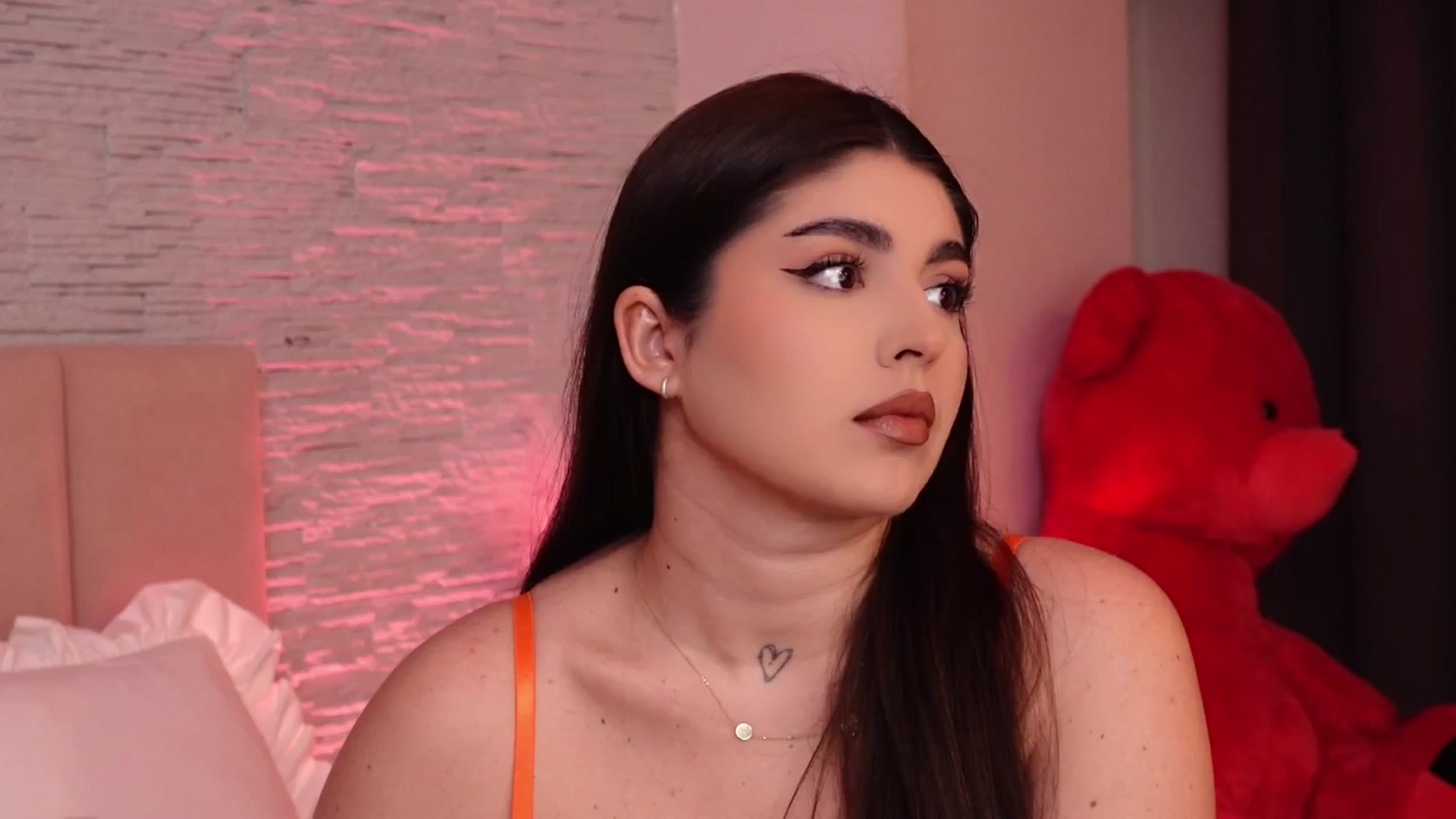 Gallery image thumbnail from RachelS's myfreecams stream on, 04/07/2025, 05:17 image 4 of 20