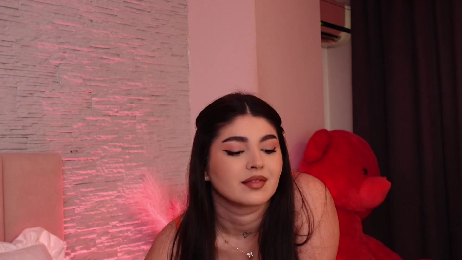 Gallery image thumbnail from RachelS's myfreecams stream on, 04/07/2025, 07:10 image 1 of 20