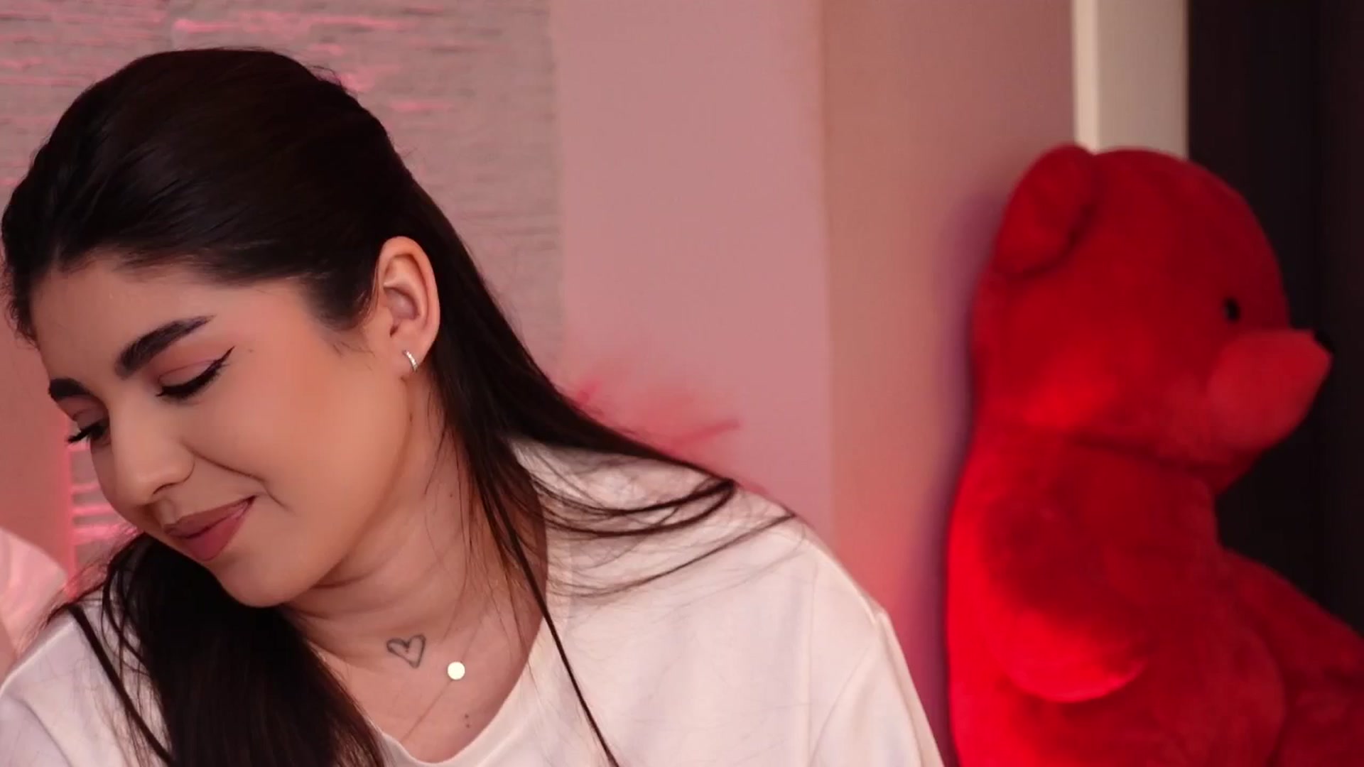 Gallery image thumbnail from RachelS's myfreecams stream on, 04/07/2025, 08:10 image 16 of 20