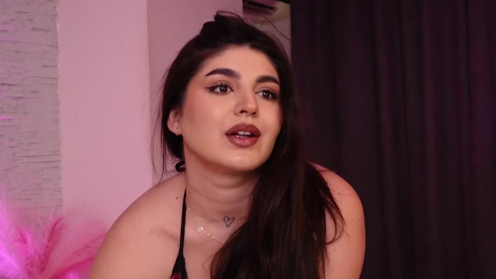 Gallery image thumbnail from RachelS's myfreecams stream on, 04/10/2025, 06:29 image 14 of 20