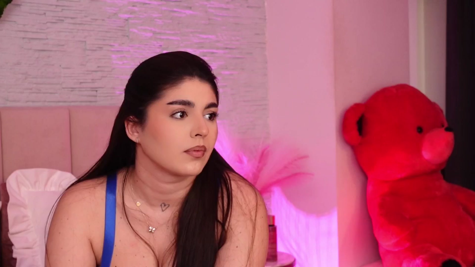 Gallery image thumbnail from RachelS's myfreecams stream on, 04/11/2025, 09:04 image 6 of 20