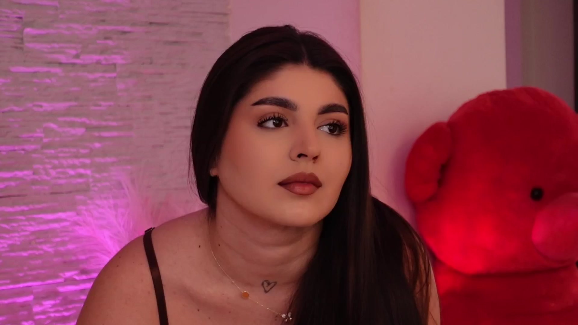Gallery image thumbnail from RachelS's myfreecams stream on, 04/15/2025, 06:40 image 5 of 20