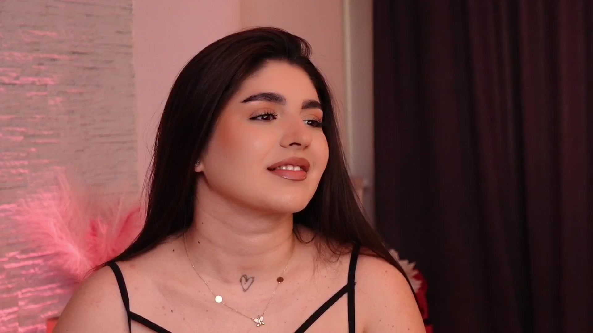 Gallery image thumbnail from RachelS's myfreecams stream on, 05/02/2025, 06:52 image 2 of 20