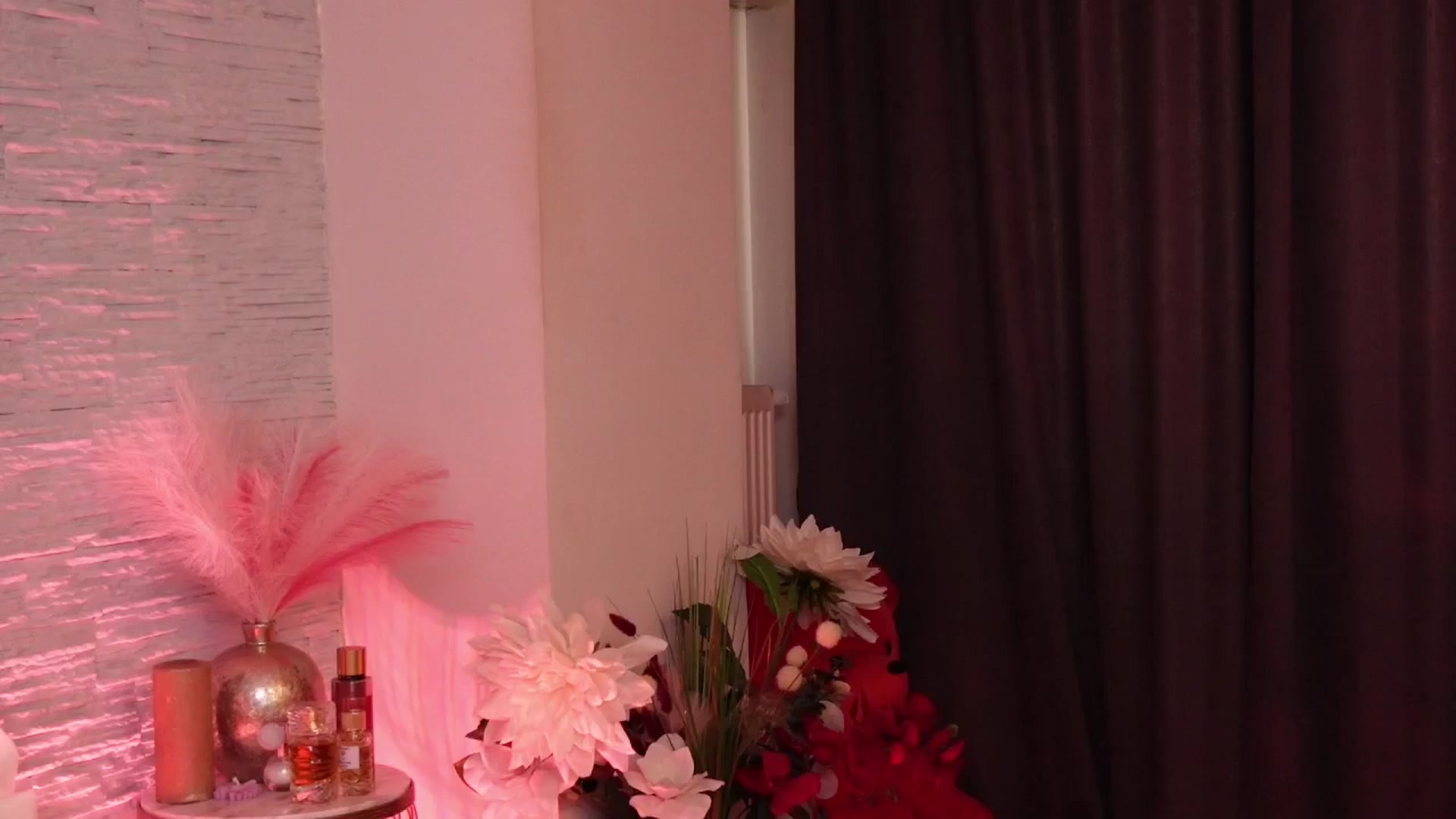 Gallery image thumbnail from RachelS's myfreecams stream on, 05/02/2025, 09:27 image 8 of 20