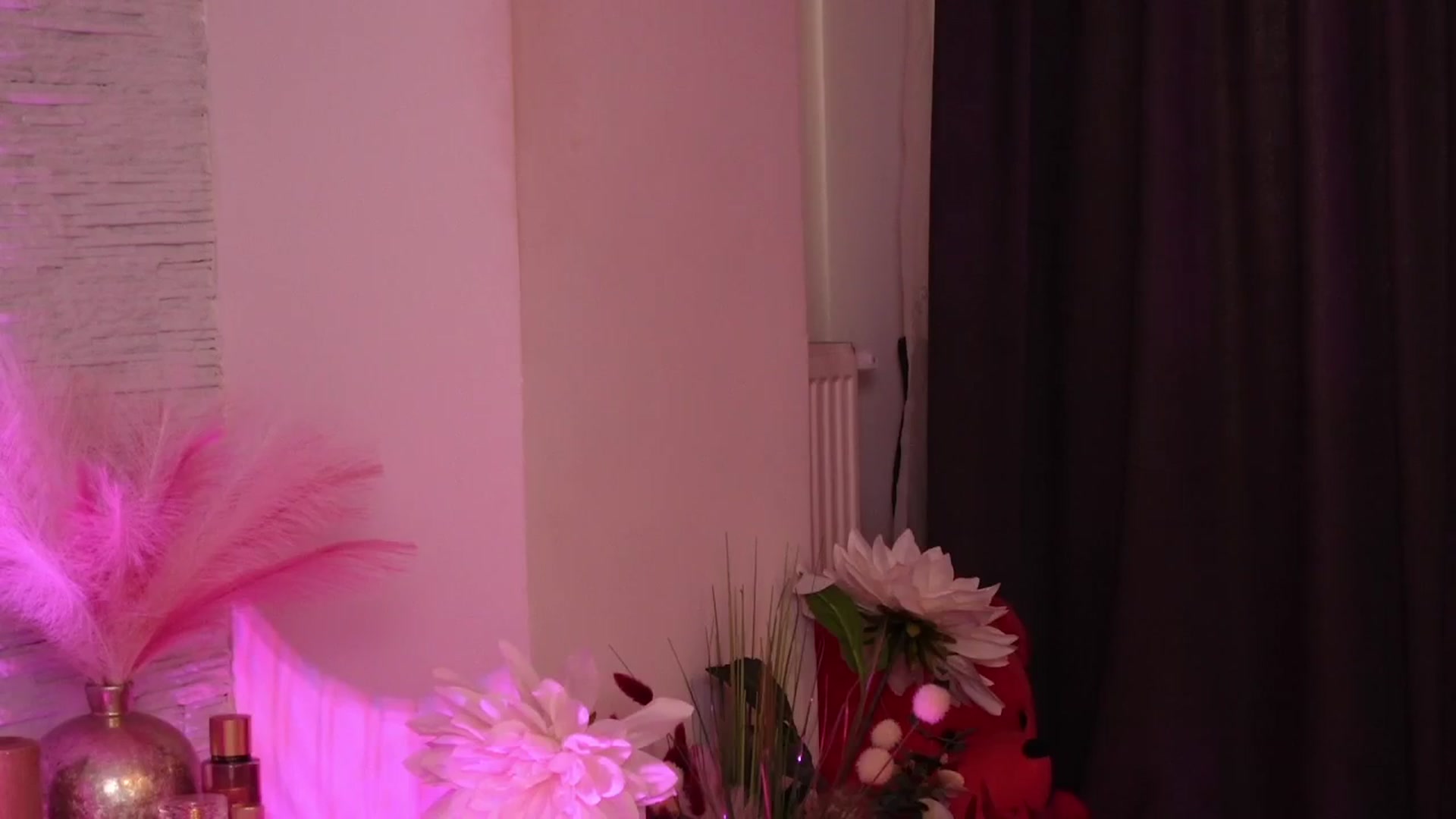 Gallery image thumbnail from RachelS's myfreecams stream on, 05/08/2025, 07:00 image 13 of 20