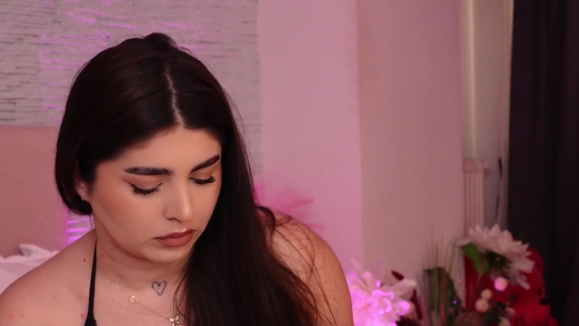 Gallery image thumbnail from RachelS's myfreecams stream on, 05/09/2025, 06:44 image 18 of 20