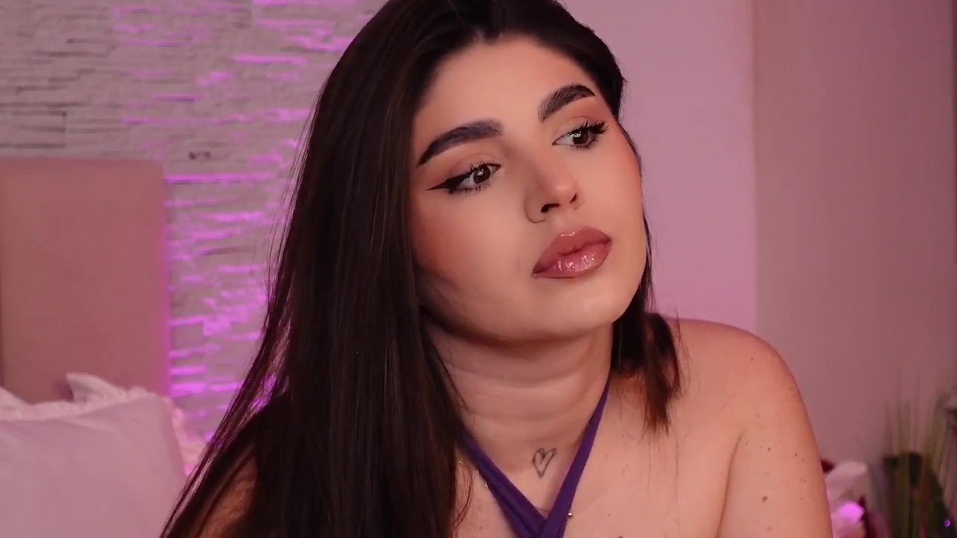 Gallery image thumbnail from RachelS's myfreecams stream on, 05/10/2025, 06:35 image 10 of 20