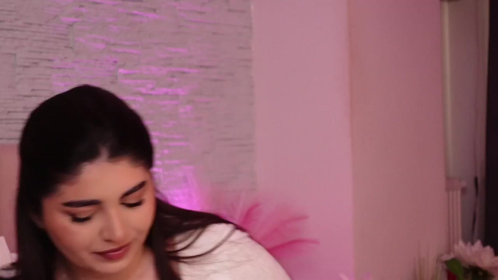 Gallery image thumbnail from RachelS's myfreecams stream on, 05/10/2025, 10:11 image 17 of 20