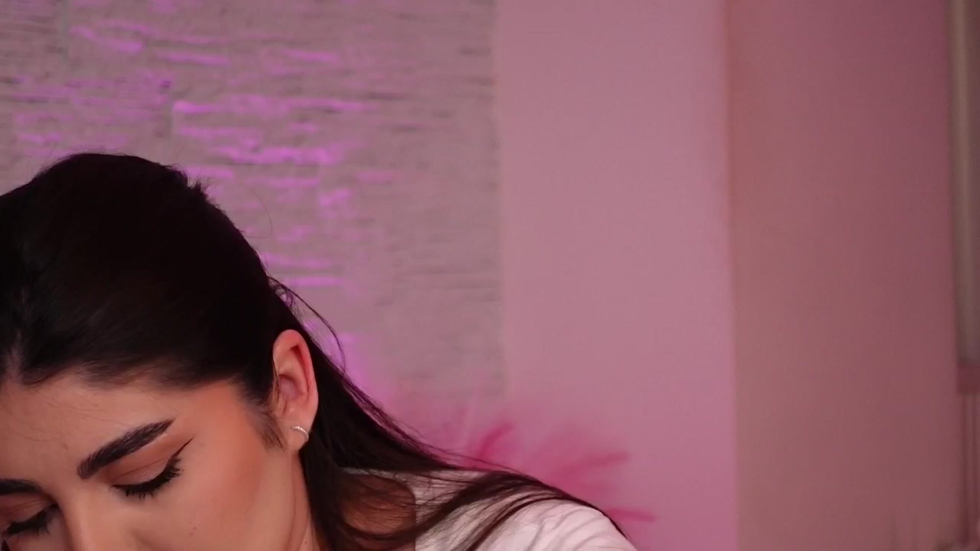 Gallery image thumbnail from RachelS's myfreecams stream on, 05/10/2025, 10:11 image 9 of 20